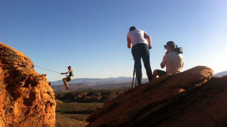 Fifteen Minutes Of Fame, Rappelling Cougar Cliffs