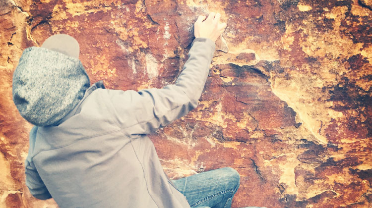 Bouldering St. Georges Holy Grail, Moes Valley